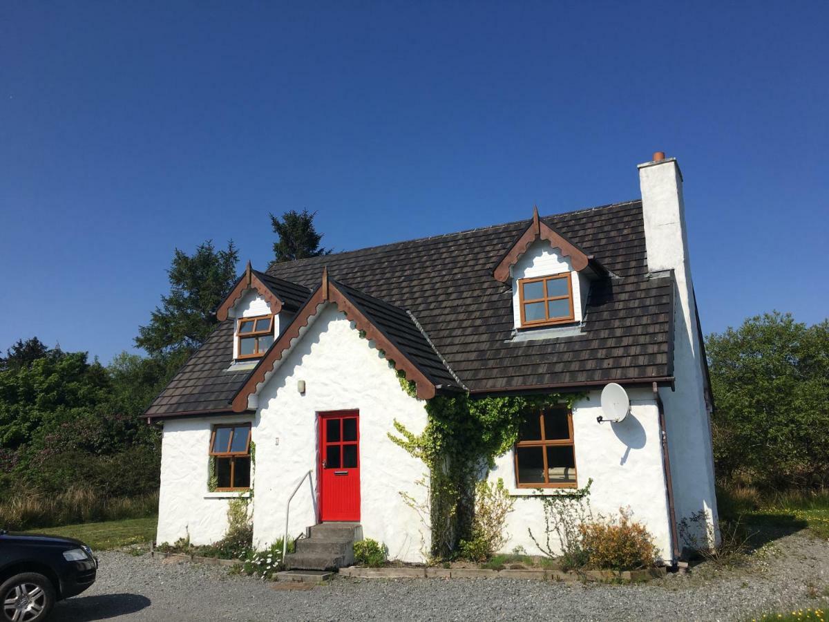 Heatherhill Farm Cottage In Letterfrack Beside Connemara National Park Buitenkant foto